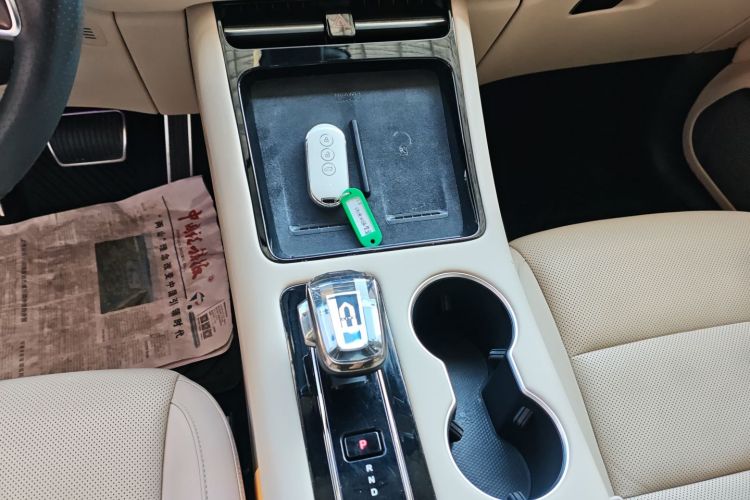 鸿蒙智行 问界M5 2023款 纯电四驱智驾版中控内饰18