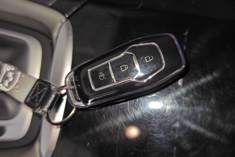 福特 蒙迪欧 2013款 2.0L GTDi200豪华型中控内饰7001