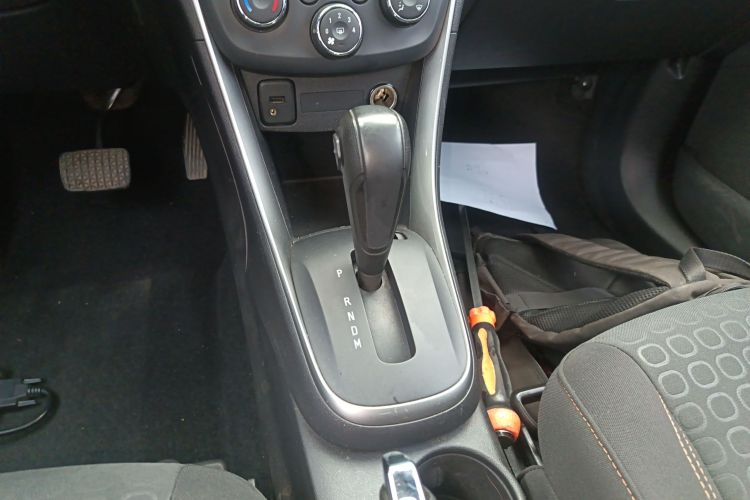 雪佛兰 创酷 2017款 1.4T 自动两驱舒适型中控内饰18