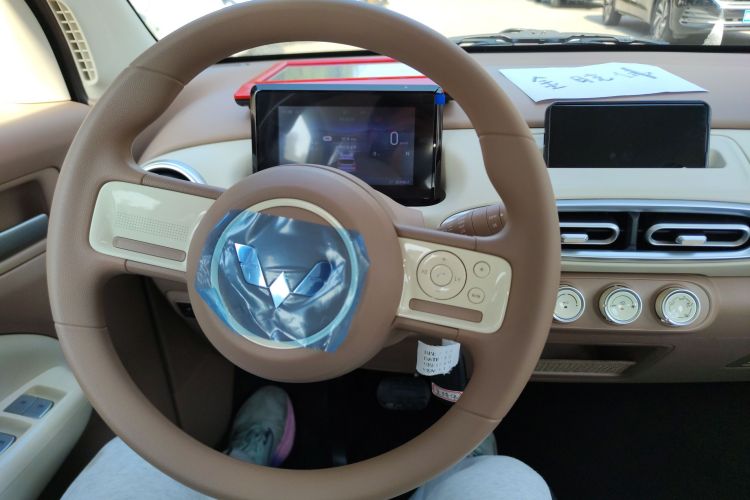 五菱汽车 宏光MINIEV 2025款 四门版 进阶款中控内饰12