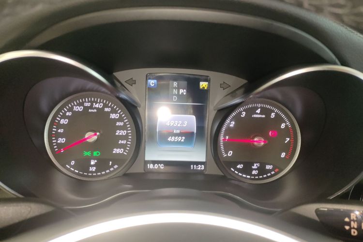 奔驰C级 2018款 C 200 L 运动版中控内饰14