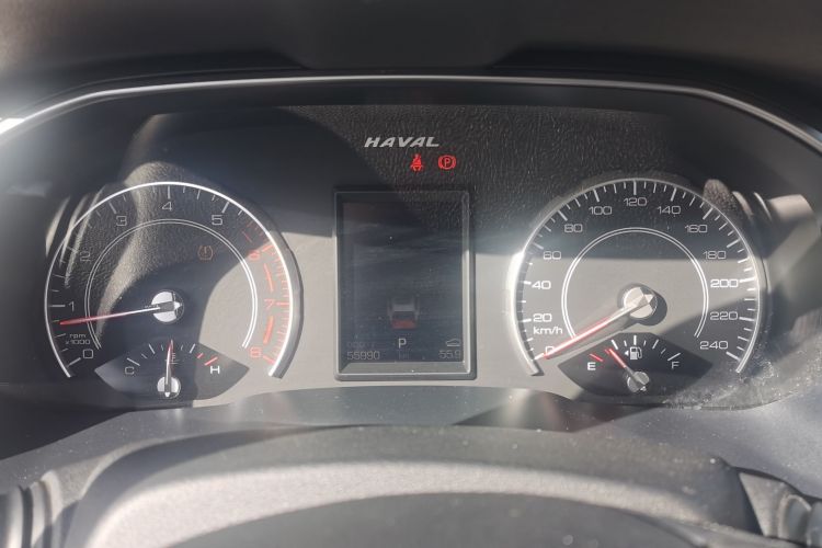 哈弗H6 2017款 红标 2.0T 自动两驱智尚型中控内饰14