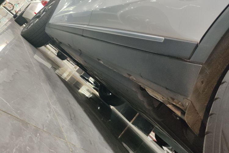 比亚迪 唐新能源 2024款 DM-i 荣耀版 112KM 旗舰型局部细节9002