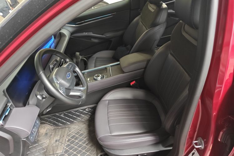 福特 蒙迪欧 2023款 EcoBoost 245 至尊型中控内饰19