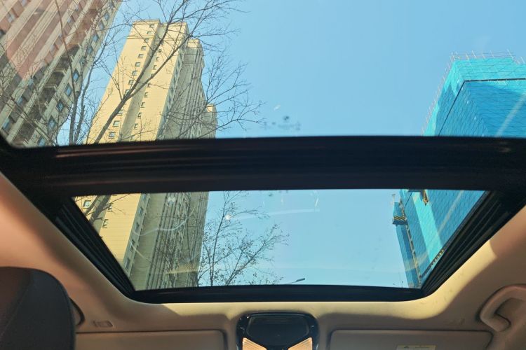 宝马3系 2022款 325Li M运动套装中控内饰22