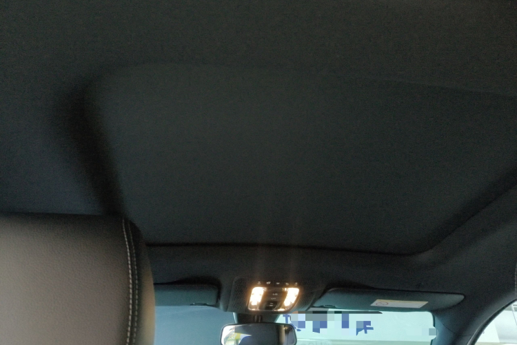 奔驰A级 2021款 A 200 L 运动轿车时尚型局部细节22