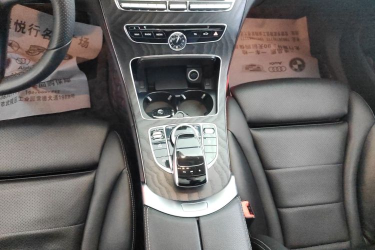 奔驰C级 2017款 改款 C 200 L 运动版中控内饰18