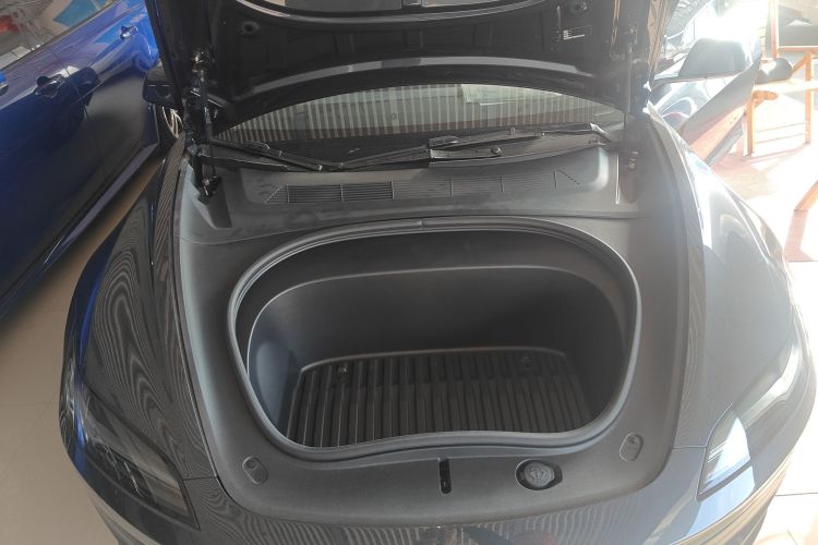 特斯拉 Model 3 2025款 后轮驱动版局部细节24