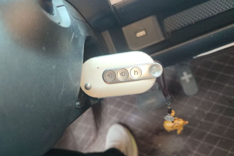 五菱汽车 宏光MINIEV 2022款 GAMEBOY 300km 玩咖款 磷酸铁锂中控内饰7001