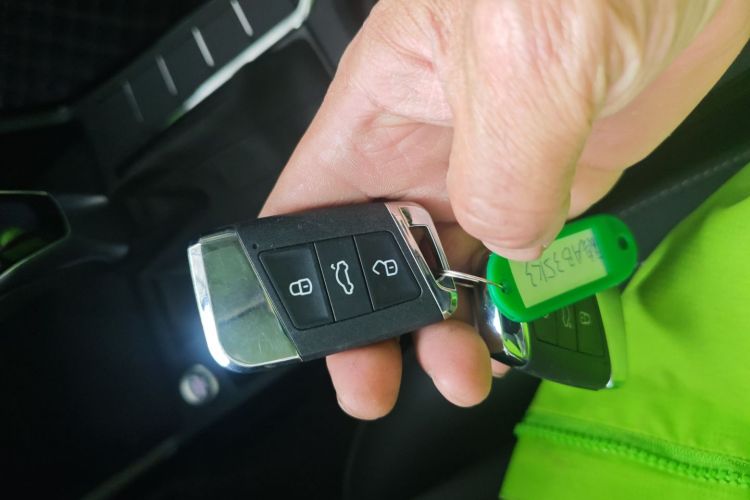 大众 帕萨特 2022款 280TSI 商务版中控内饰11