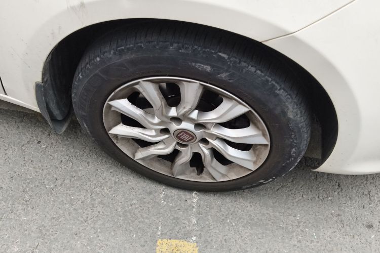 菲亚特 致悦 2014款 1.4T 自动时尚版车身外观10