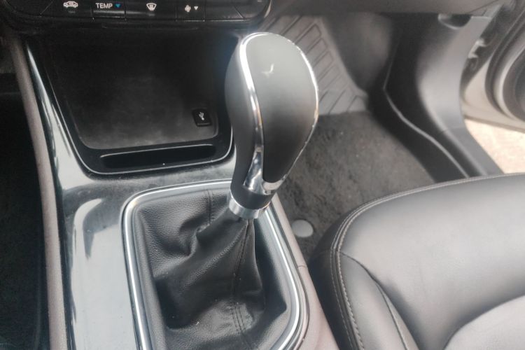 广汽传祺 传祺GA4 2018款 200T 手动豪华版中控内饰18