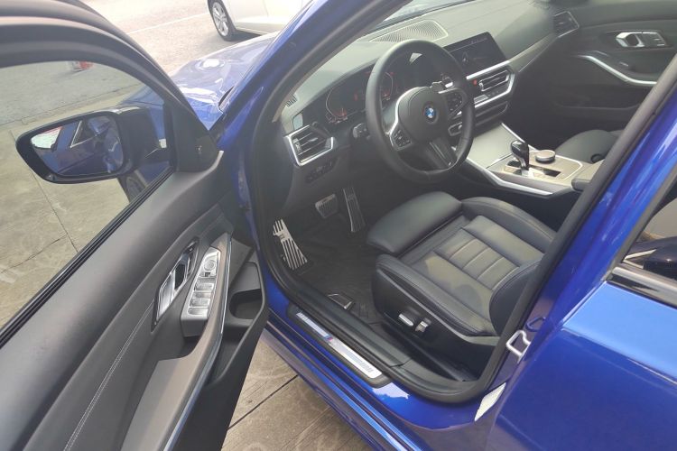 宝马3系 2020款 改款 325Li M运动曜夜套装中控内饰20