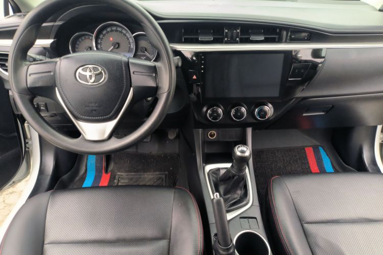 丰田 雷凌 2016款 1.6G 手动精英版中控内饰12