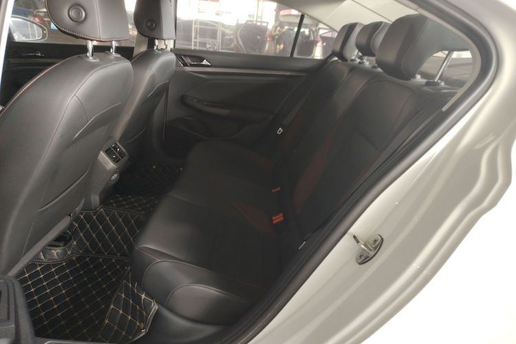 大众 宝来 2020款 1.5L 自动精英型中控内饰7004