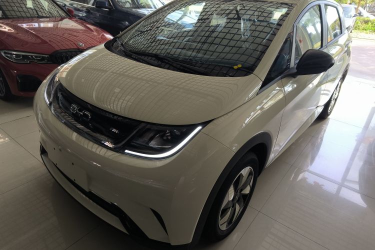 比亚迪 海豚 2025款 420km 自由版车身外观1