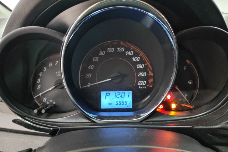 丰田 YARiS L 致炫 2021款 致炫X 1.5L CVT豪华版局部细节14