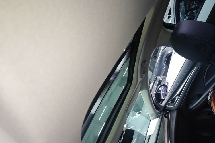 别克 君越 2022款 552T 豪华型中控内饰22