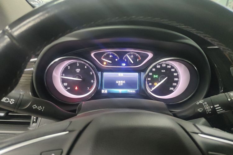 别克 昂科威 2020款 20T 两驱精英型局部细节14