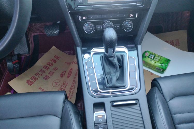 大众 迈腾 2019款 330TSI DSG 豪华型 国V局部细节18