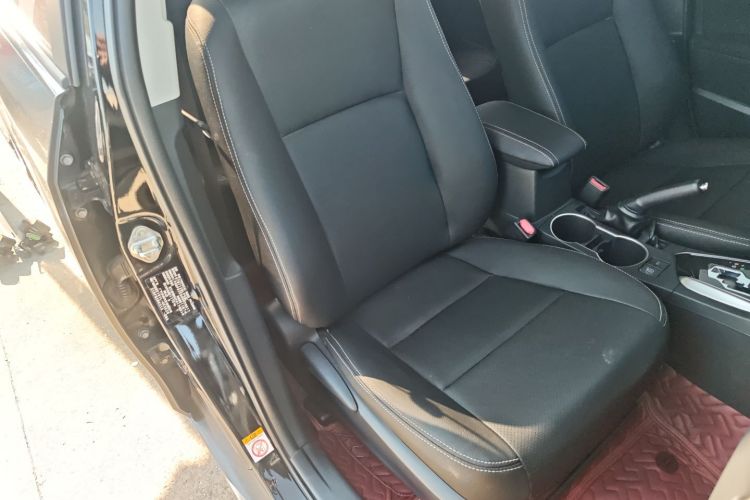 丰田 雷凌 2017款 1.2T G CVT精英版局部细节41