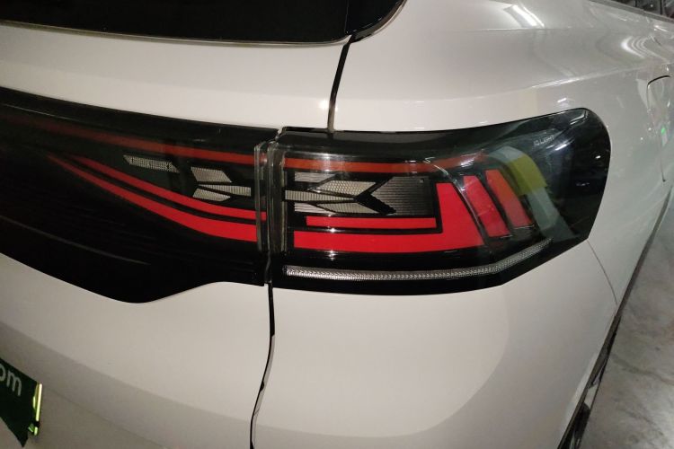 大众 ID.6 X 2023款 极智长续航版车身外观9