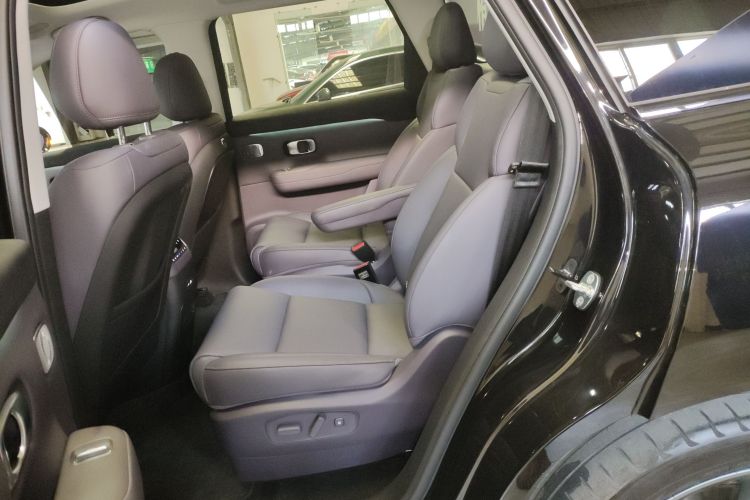 零跑汽车 零跑C16 2026款 纯电 630激光雷达智尊版 6座中控内饰7004