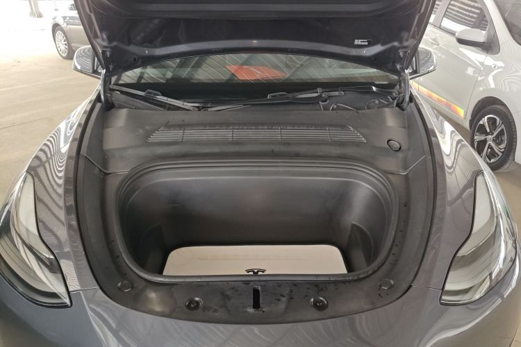 特斯拉 Model Y 2021款 长续航全轮驱动版 3D7局部细节24