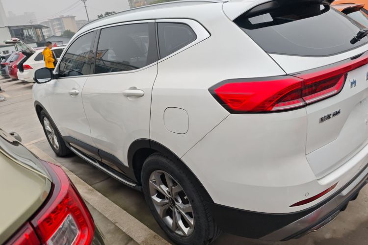 哈弗H6 2021款 国潮版 1.5GDIT 自动冠军版车身外观4