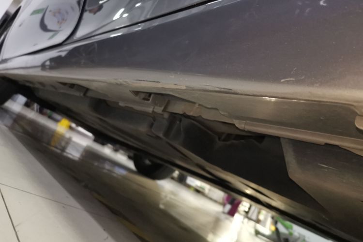 丰田 凯美瑞 2021款 2.0G 豪华版局部细节9002