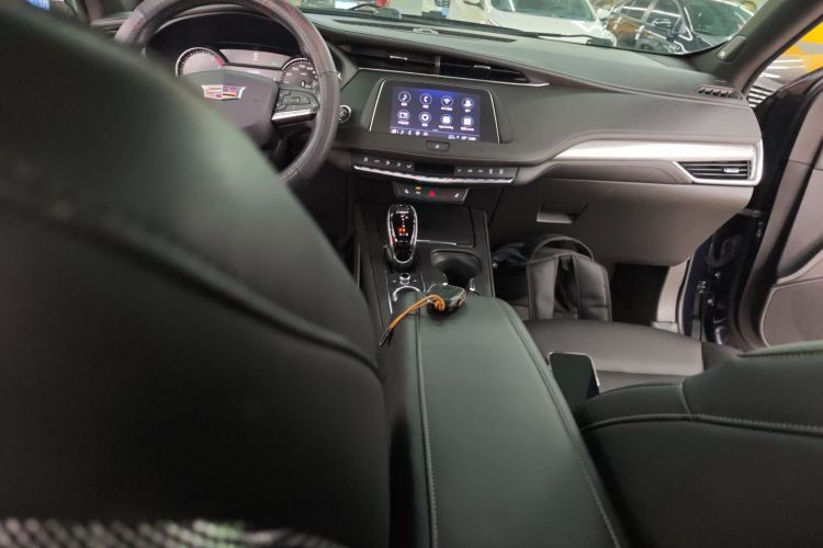 凯迪拉克XT4 2021款 28T 两驱领先型局部细节16
