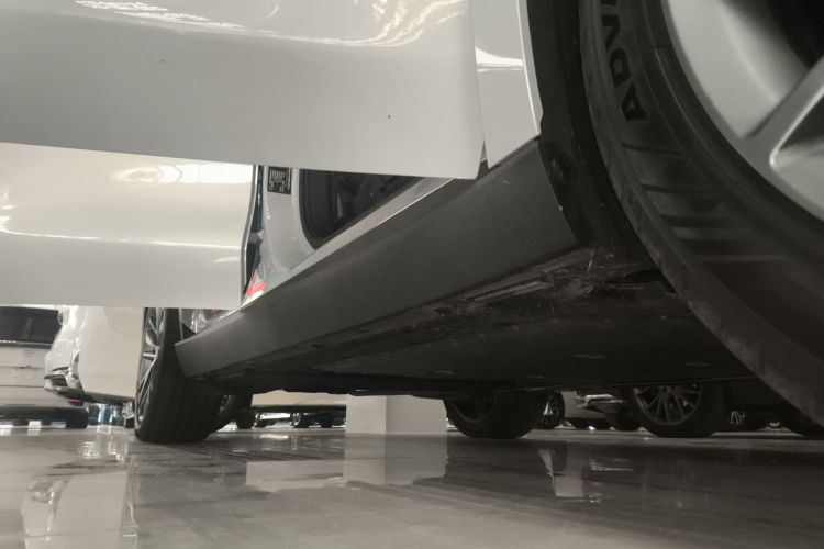 零跑汽车 零跑C16 2026款 增程 280激光雷达智尊版 5座局部细节9001