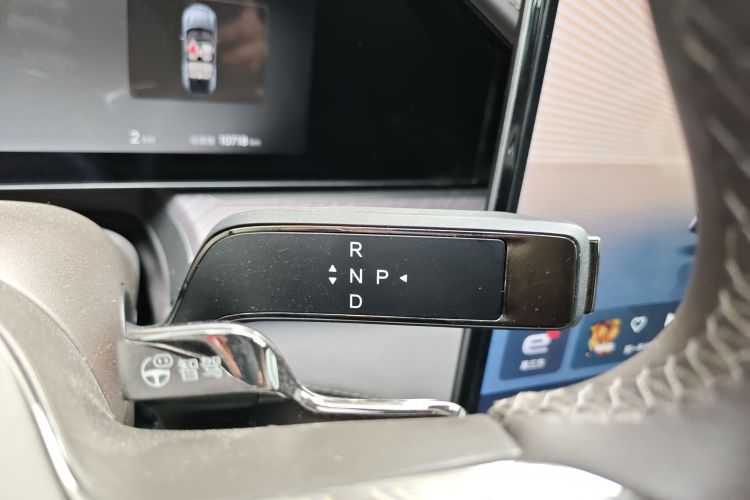 腾势Z9 2024款 1100km 四驱Max版中控内饰18