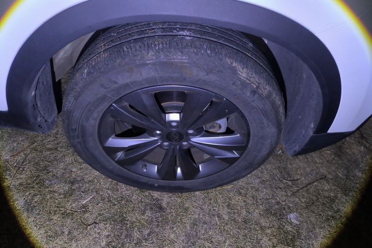 凯翼 炫界 2024款 1.5L CVT豪华版车身外观10