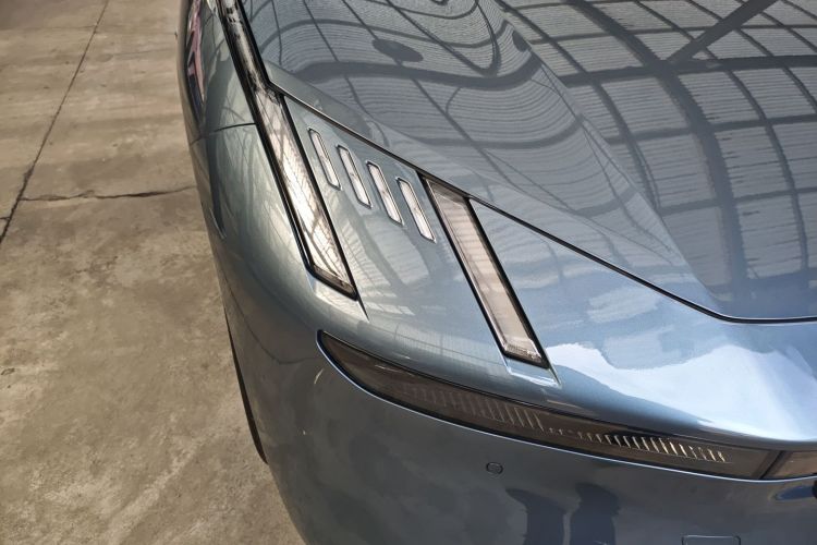 领克Z10 2024款 95kWh 766km后驱Max车身外观8