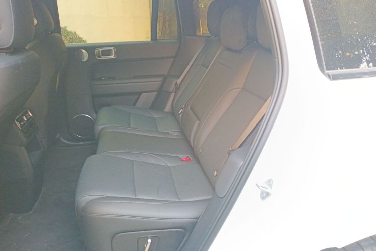 理想汽车 理想L6 2024款 Pro中控内饰7004