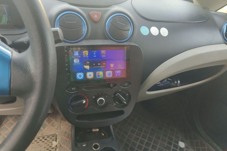 江铃集团新能源 江铃E200L 2018款 E200L 标准型（250KM）中控内饰16