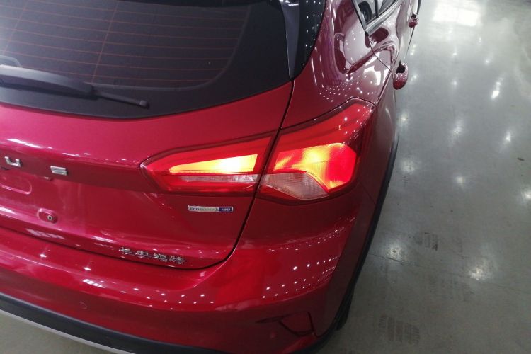 福特 福克斯Active 2021款 EcoBoost 180 自动劲潮型车身外观6006