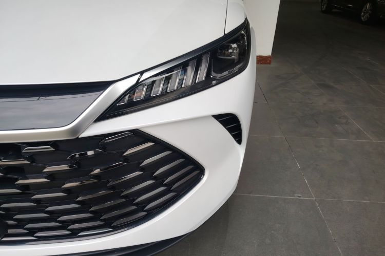 比亚迪 秦PLUS 2025款 DM-i 智驾版 55KM领先型局部细节36