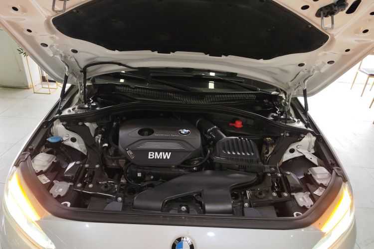 宝马1系 2018款 改款 118i 运动型局部细节24