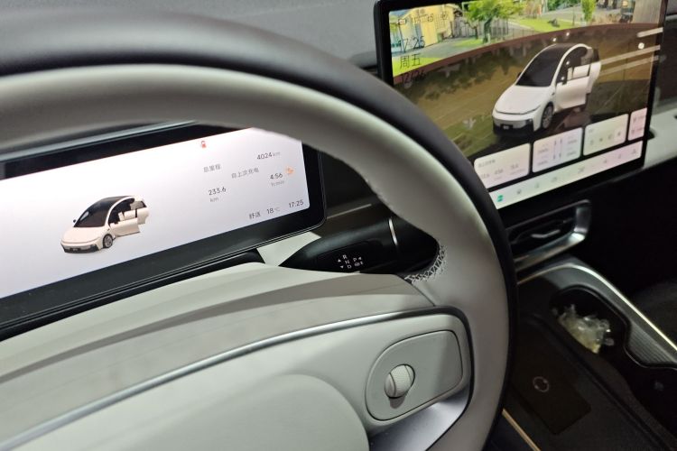 零跑汽车 零跑B01 2025款 650悦享版中控内饰18