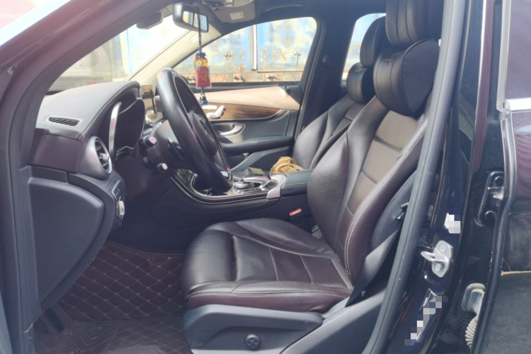 奔驰GLC 2019款 GLC 260 L 4MATIC 豪华型中控内饰19