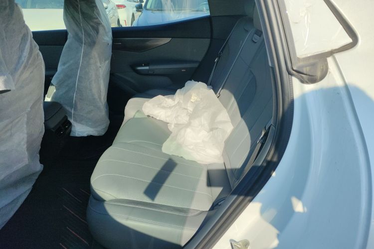 领克07 2024款 EM-P 126长续航 Halo中控内饰21