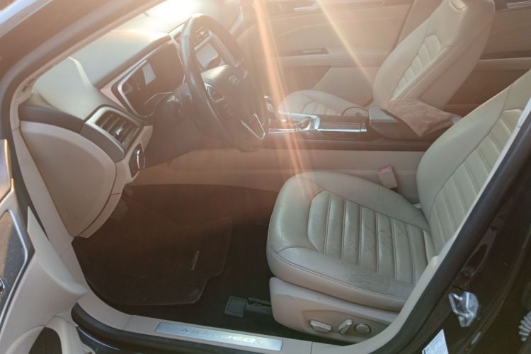 福特 蒙迪欧 2013款 2.0L GTDi200豪华型中控内饰19