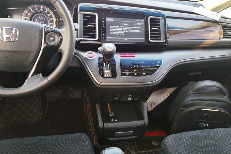 本田 艾力绅 2016款 2.4L 舒适版中控内饰18