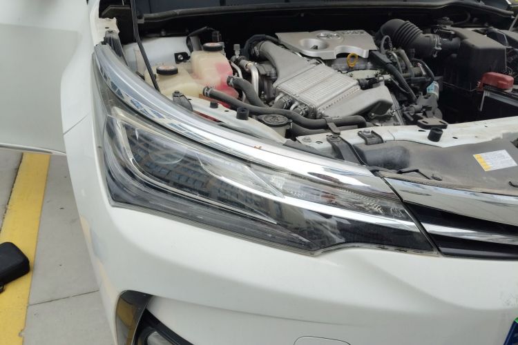 丰田 卡罗拉 2018款 1.2T S-CVT GL-i智辉版车身外观8