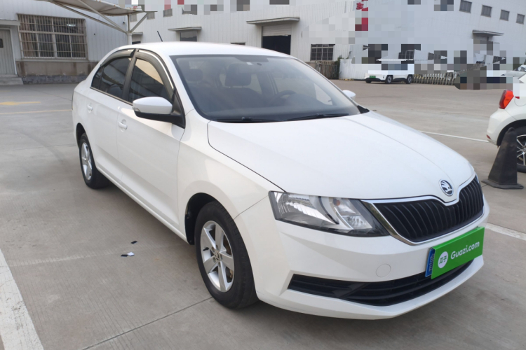 斯柯达 昕锐 2018款 1.4L 手动标准版车身外观3