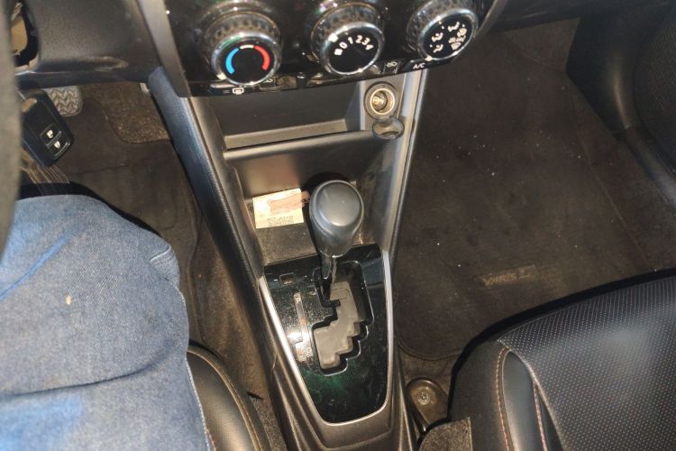 丰田 YARiS L 致炫 2020款 致炫X 1.5L CVT豪华版中控内饰18