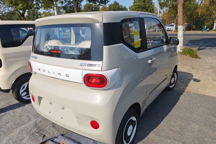 五菱汽车 宏光MINIEV 2024款 第三代 215km 青春版车身外观6005