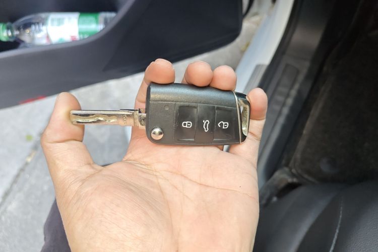 大众 2018款 途安L 280TSI DSG舒适版 7座 国V中控内饰11